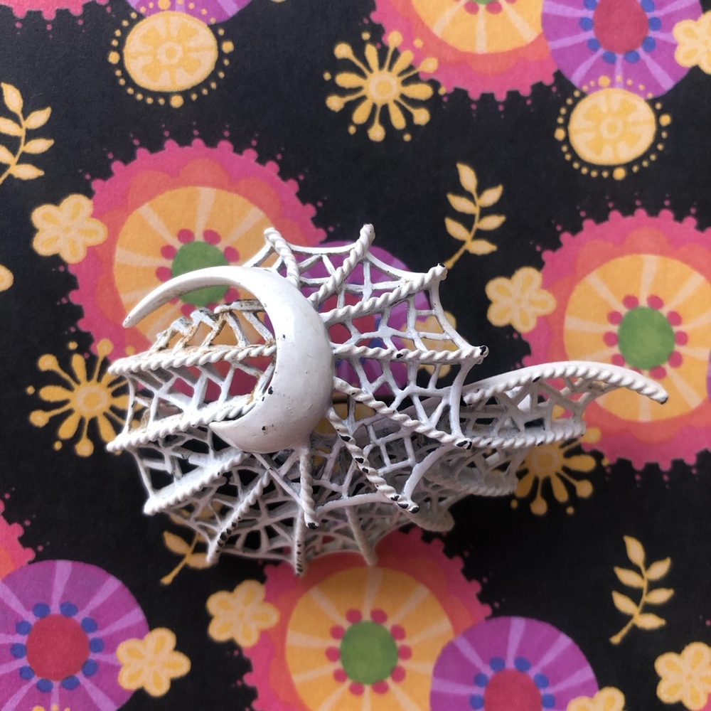 Vintage Enamel Spider Web Crescent Moon Brooch pin white Halloween Summerween